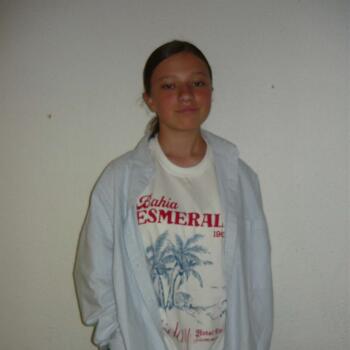 Babysitter Puiseux-en-France: Elise