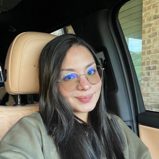 Babysitter in Allen (Texas): María Yepes