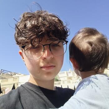 Babysitter Leiria: Iara