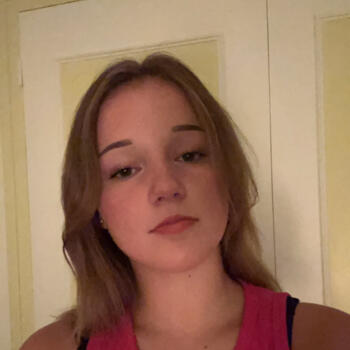Babysitter in Tours: Emilie