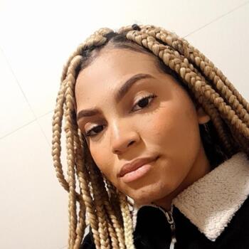 Babysitter in Nova Iguaçu: Beatriz