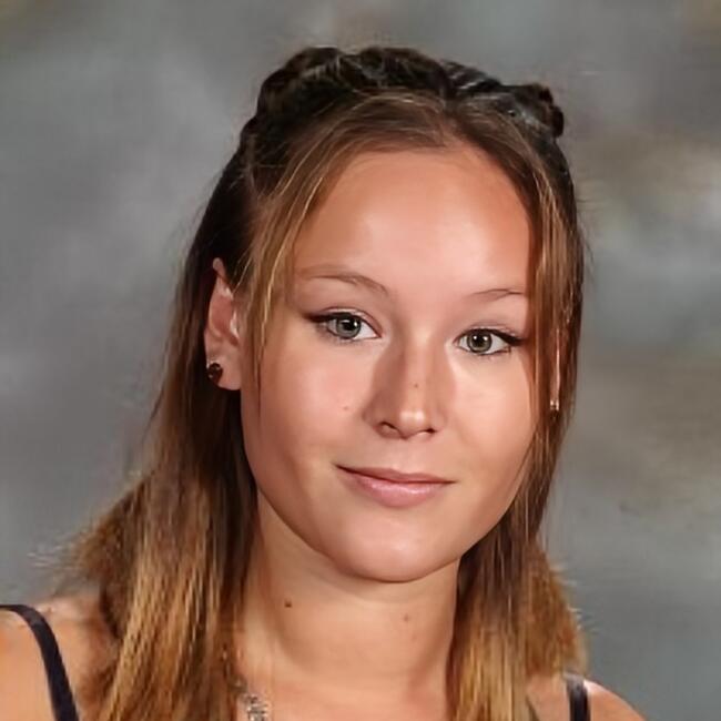 Babysitter in Rocbaron: Romélya