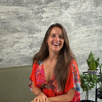 Posao bebisiterke u Novi Sad: posao čuvanja dece Sanja