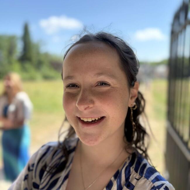 Babysitter in Oostrozebeke: Merel