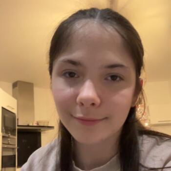 Babysitter in Tours: Marie