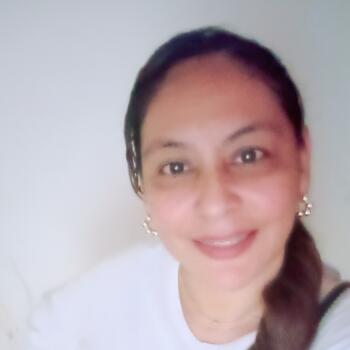 Babysitter Medellín: Karina Isabel