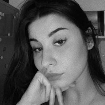 Baby-sitter in Rueil-Malmaison: Emma