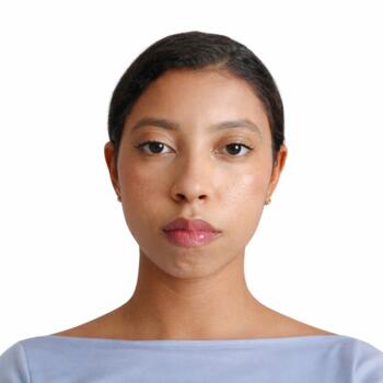 Babysitter in Canoas: Lavinia