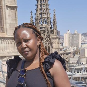 Stróvolos bölgesinde bebek bakıcısı: Margaret