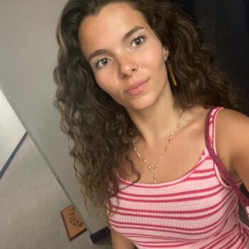 Babysitter in Poitiers: Maëlle