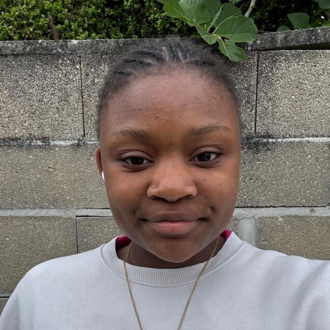 Babysitter in Saint-Yrieix-sur-Charente: Siyam
