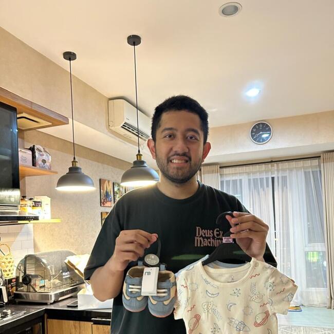Babysitting job in South Tangerang: Fachri