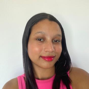 Babysitter in Praia Grande: Jasmin