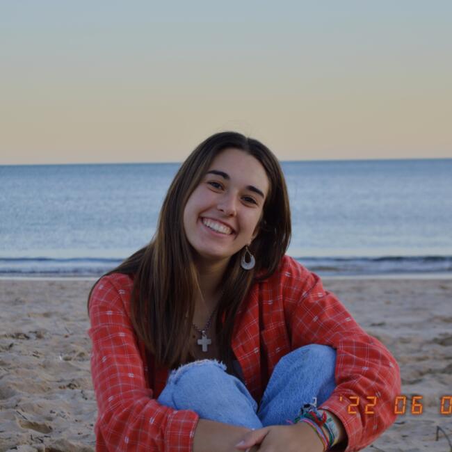 Babysitter em Oeiras: Frederica