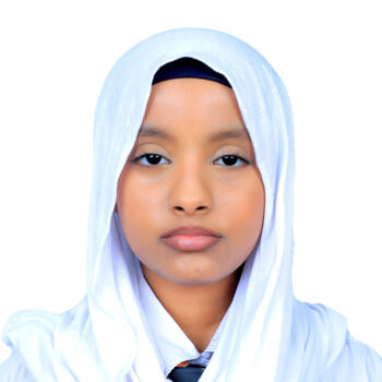 جليسة أطفال عجمان: Malak