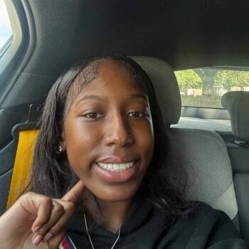 Babysitter in Philadelphia: Londyn