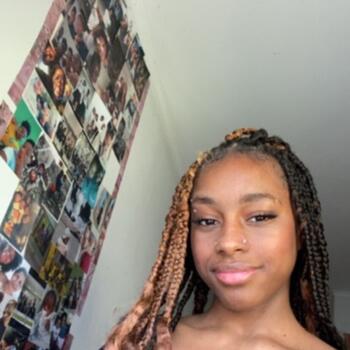 Babysitter in Queijas: Lara