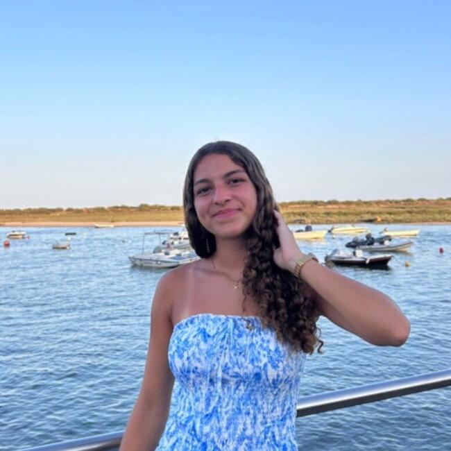 Babysitter in São Domingos de Rana: Beatriz