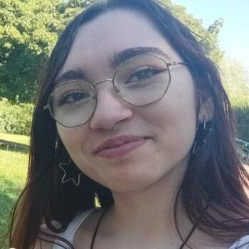 Babysitter in Moyenvic: Juliana