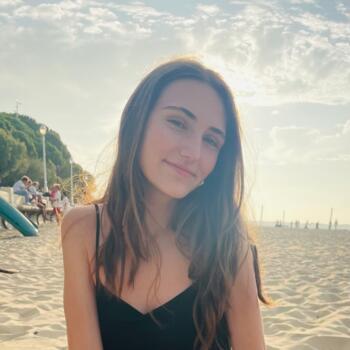 Babysitter Aucaleuc: May-Line