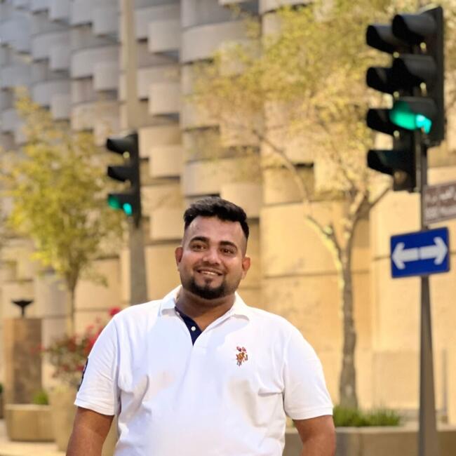 وظيفة جليسة أطفال في الدوحة: Rasel