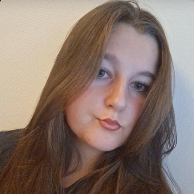 Babysitter in La Roche-sur-Foron: Lucie