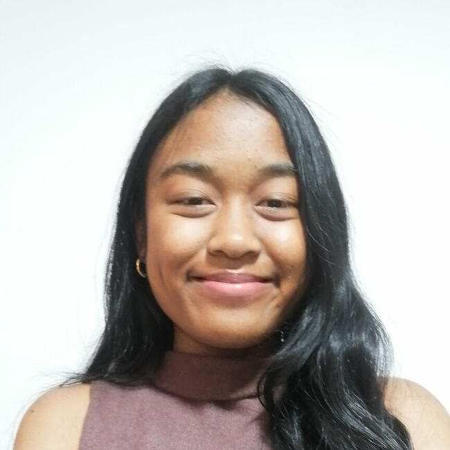 Babysitter in Neuilly-sur-Seine: Mirandah