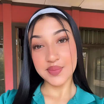 Babysitter Cervantes: Sianny Fernandez