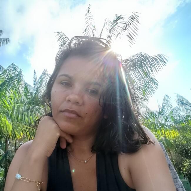 Babysitter in Marituba: Louise