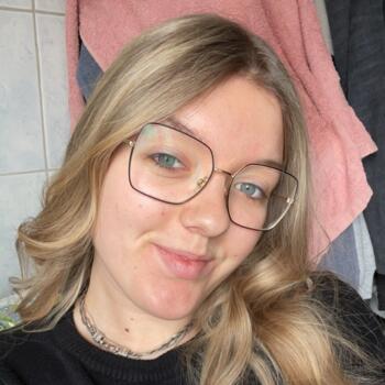 Nanny in Aat: Stecy