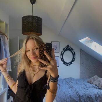 Babysitter Ambarès-et-Lagrave: Emma