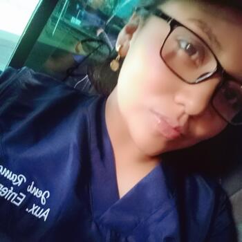 Babysitter in Neiva: Yenny