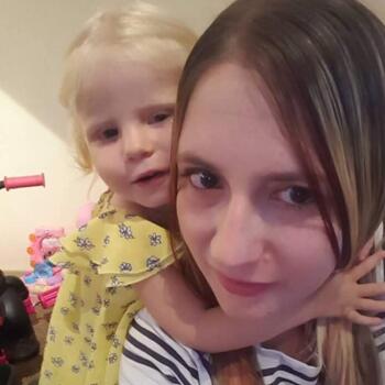 Babysitter Bristol: Hannah