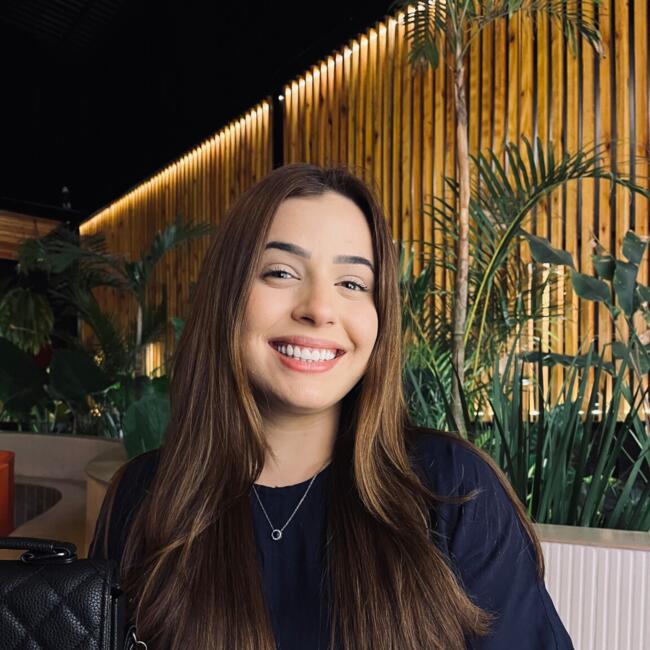 Babysitter in Maracanaú: Nicole