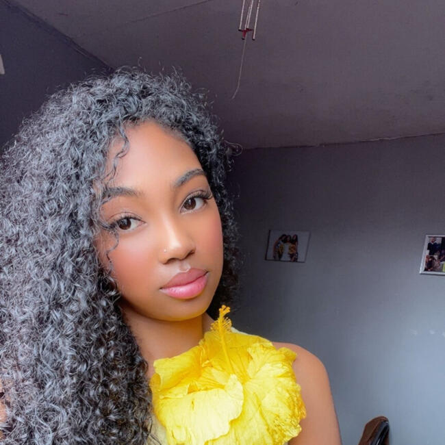 Babysitter in Conflans-Sainte-Honorine: Alexia