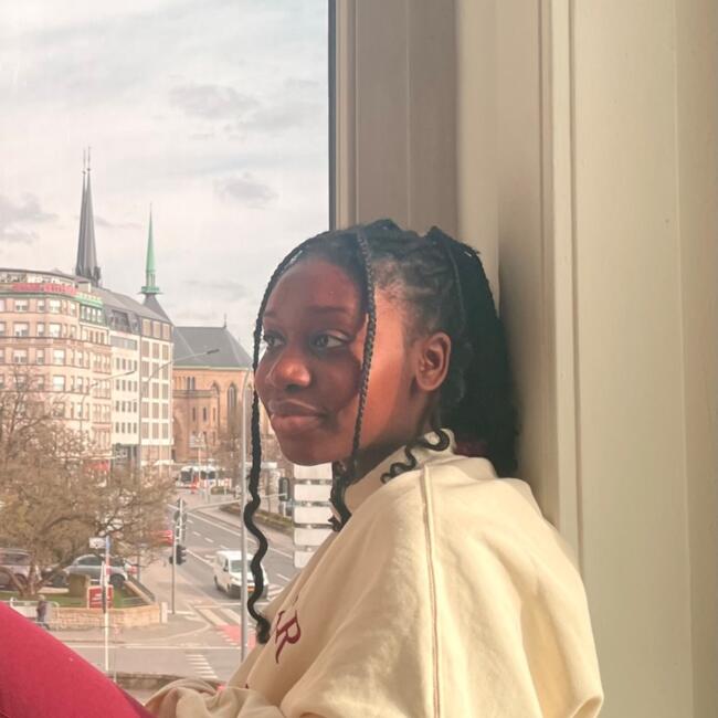 Babysitter in Bornheim: Tia