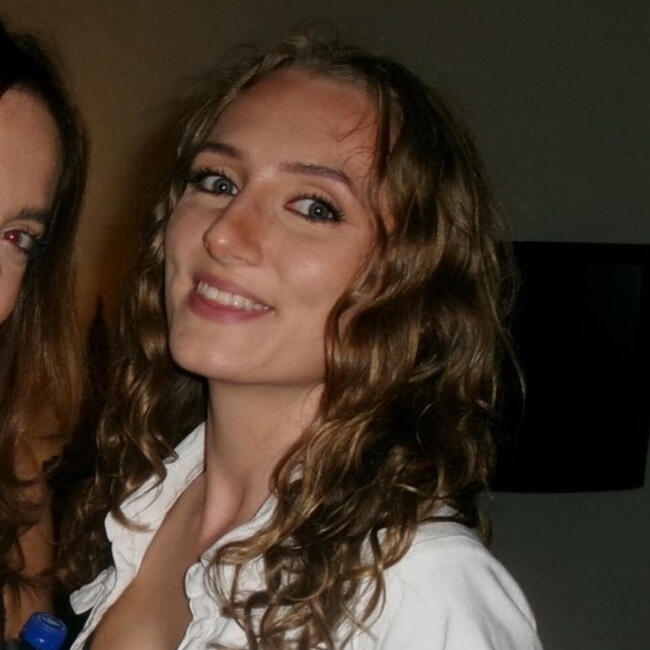 Babysitter in Ballyboden: Alexandra