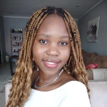 Babysitter in Milnerton: Lindelwa