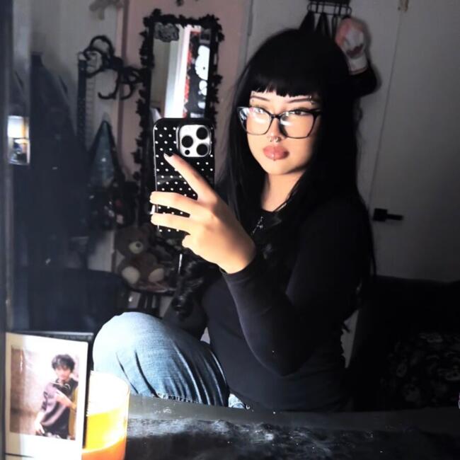 Babysitter in Moreno Valley: Aliyah