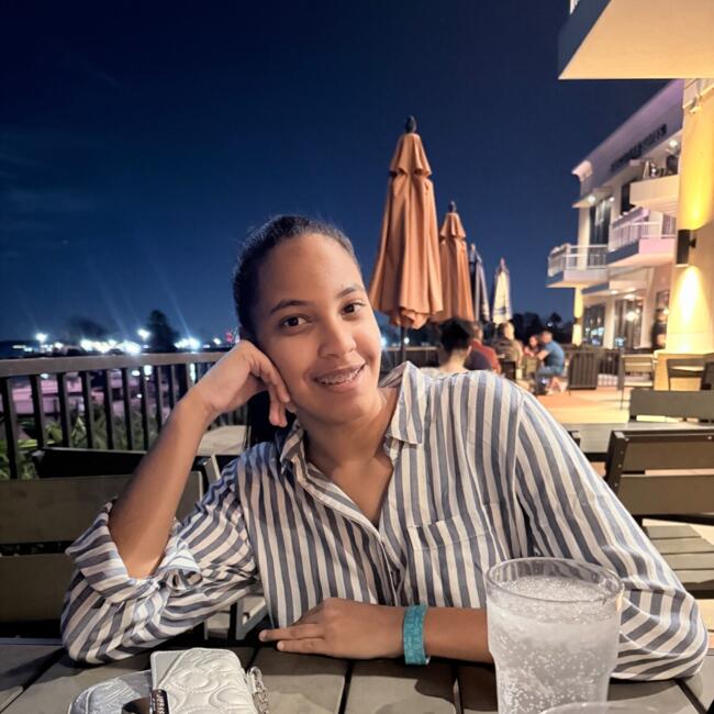 Nanny in Houston: Dafne