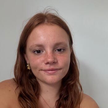 Babysitter in Courseulles-sur-Mer: Lalie