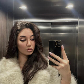 Babysitter in Chiajna: Maya