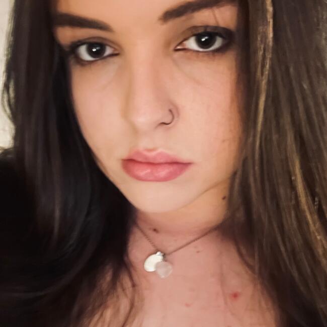 Babysitter in Feilding: Gypsy