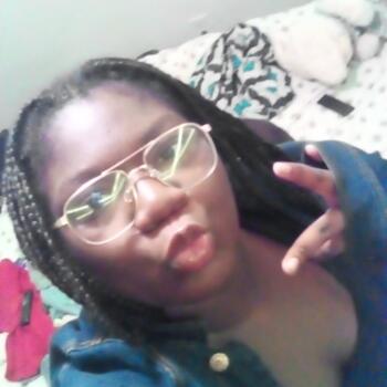 Babysitter in Fort Wayne: Jamaria(Ja-mar-yah)
