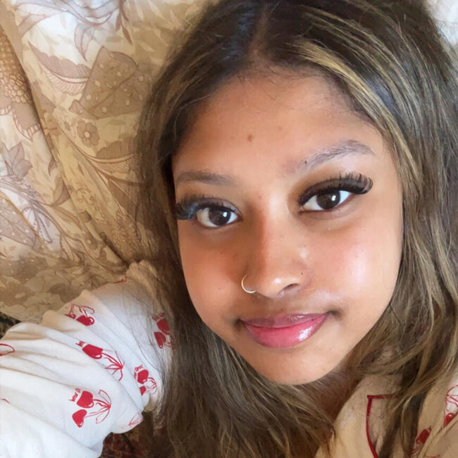 Babysitter in London: Farhana