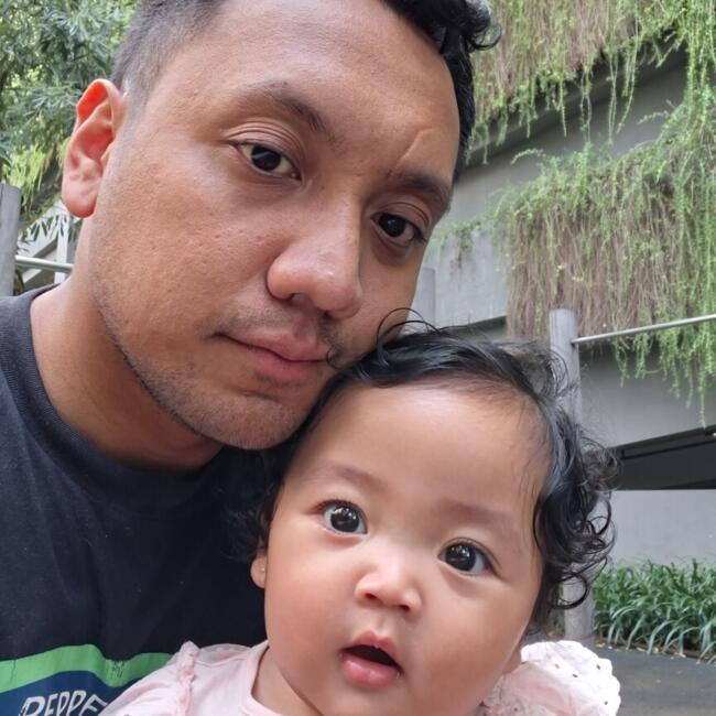 Lowongan pekerjaan babysitting di Jakarta: Indra
