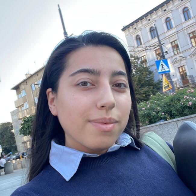 Babysitter in Krakow: Maryam GasimovaAzerba