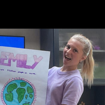 Babysitter Newbury: Emily