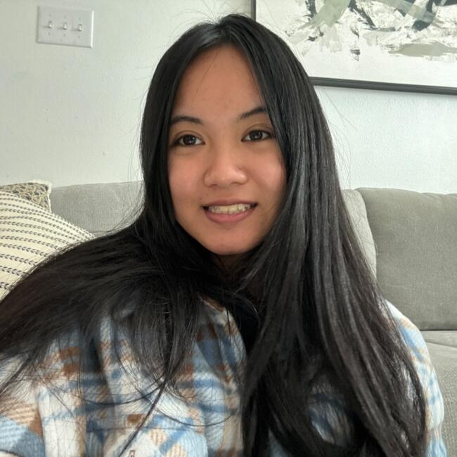 Babysitter in Cypress Chase: Naomi