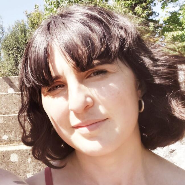 Babysitter in Llanera: Adriana